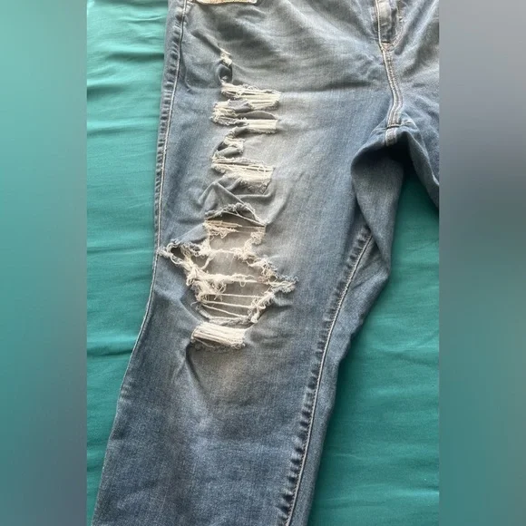 Torrid 28R Super Soft Jegging Medium Wash - Picture 5 of 11